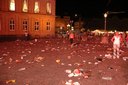 Der Schlossplatz innerhalb weniger Minuten fast leergefegt 